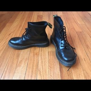 Women’s black boots